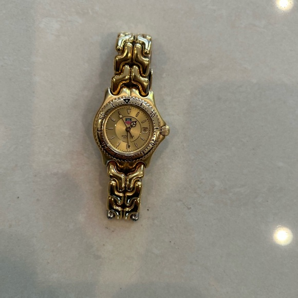 Tag Heuer Gold Women's Watch - Picture 8 of 9